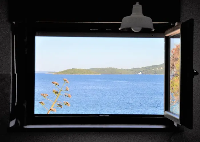 Romantic Boxavia * Božava